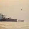 Спецназ ВСУ в Козачьей Лопани, Трамп и пролив. Хроника (AP / Asghar Besharati / Танкеры в Ормузском проливе) AP / Asghar Besharat…