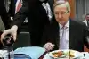 Глава Еврокомиссии Юнкер явился на саммит ЕС пьяным (Глава Еврокомиссии Юнкер явился на саммит пьяным) Глава Еврокомиссии Ю…