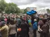 День Победы в Киеве: Арсенальная площадь забита людьми (День Победы в Киеве: Арсенальная площадь забита людьми) День Победы в Киеве:…