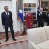 Русофобы Трампа попали в опалу. Но виноваты будут русские (Встреча министра иностранных дел России Сергея Лаврова и президента США Дональда Трампа в Вашингтоне…) Встреча министра ино…