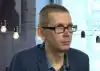 Киевский режим хочет, чтобы люди умирали до выхода на пенсию (Украинский политолог: Правительство хочет, чтобы люди умирали до выхода на пенсию) Украинский политолог…