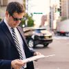 Русский заговор, который лопнул. Как разоблачили связь Трампа и русских СМИ (Мужчина читающий газету на Манхеттене. Архивное фото) Мужчина читающий газ…
