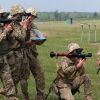 Американская 'шайтан-труба' для Украины с полным разоблачением (Военнослужащие вооруженных сил Украины во время военных учений на Яворовском полигоне во Львовской области) Военнослужащие воору…