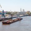 Россия превратит Каспий в магистраль до Индии (Морской порт в городе Астрахань. Архивное фото) Морской порт в город…