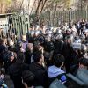 Совбез Ирана возложил вину за протесты на Вашингтон, Лондон и Эр-Рияд (Иранские студенты во время протестов в Тегеране. 30 декабря 2017) Иранские студенты во…