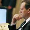 Дмитрий Медведев запретил интернету себя ругать (На фото: председатель правительства Дмитрий Медведев (Фото: Александр Астафьев/пресс-служба правител…) На фото: председател…