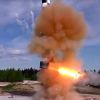 Кто сильнее: 76 МБР 'Сармат' или 450 МБР 'Минитмен-3'? (На фото: бросковые испытания тяжелой жидкостной межконтинентальной баллистической ракеты Сармат росс…) На фото: бросковые и…