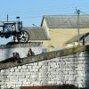 Украина улучшает экономические показатели, побеждая время (Старинный трактор в деревне Калиновка Киевской области, Украина | © AFP 2020 / Sergei Supinsky) Старинный трактор в …