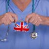 Система здравоохранения в Британии. 'Лечиться негде, спим на улице'