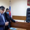 Восемь лет как символ справедливости (На фото: актер Михаил Ефремов и его адвокат Эльман Пашаев (справа налево) в Пресненском суде во врем…) На фото: актер Михаи…