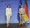 Свету Тихановскую принимают везде (Свету принимают) Свету принимают