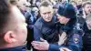 Вышли погулять… (Вышли погулять…) Вышли погулять…