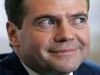 Правительство Медведева поддерживает нашими деньгами страны, развязавшие против нас холодную войну (Медведев Д.А) Медведев Д.А