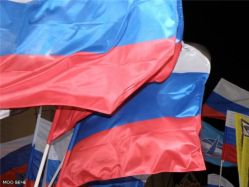 Фотоотчет с митинга в поддержку Путина после выборов 4 марта 2012 года. «За Россию». Фото – МОО ВЕЧЕ Фотоотчет с митинга …