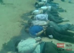 50 км к востоку от города Дейр-Зур обнаружены новые жертвы террористов Сирии. 13 мужчин в наручниках были убиты с близкого расстояния выстрелами в голову 50 км к востоку от г…