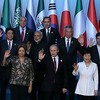 Парижский рикошет: события во Франции оставят Киев не у дел