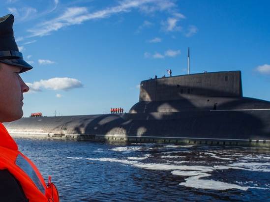 В северодвинскую Беломорскую военно-морскую базу вернулся тяжёлый атомный подводный ракетный крейсер стратегического назначения Дмитрий Донской В северодвинскую Бел…