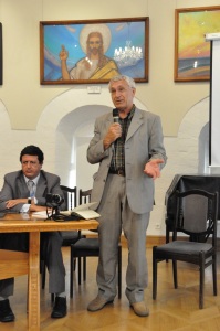 В музее Рериха