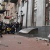 В Киеве дважды победили Россию (Радикалы громят здание Россотрудничества в Киеве) Радикалы громят здан…