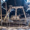 'В нарушение всех правил': над игровой зоной сгоревшего кемеровского ТЦ обнаружены высоковольтные провода (СК обнаружил электрические кабели над игровой зоной сгоревшего ТЦ в Кемерове) СК обнаружил электри…