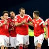 Россия — Уругвай: 0 - 3. Он-лайн репортаж из Самары (На фото: игроки сборной России по футболу (Фото: AP/TASS)) На фото: игроки сбор…
