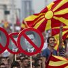 The Guardian: Москва всех перехитрила и в Македонии (Участники антиправительственных протестов в Скопье | © AP Photo, Visar Kryeziu) Участники антиправит…