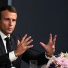 Президент Франции поплакался в 'жёлтую жилетку'