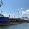 СБУ задержала российский танкер (Задержанное СБУ российское судно в порту Измаила, Украина. 25 июля 2019 | © REUTERS / State Border G…) Задержанное СБУ росс…