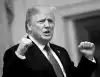 Каким 'новейшим оружием' и зачем хвастается Трамп (Трамп демонстративно сжимает кулак) Трамп демонстративно…
