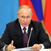 В словах Путина про два срока увидели 'вечное правление' (В словах Путина про два срока увидели) В словах Путина про …