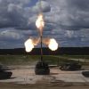 NI: артиллерия России превосходит артиллерию американской армии (Танки Т-90 и самоходная артиллерийская установка (САУ) Мста-С (в центре) во время динамической экспо…) Танки Т-90 и самоход…