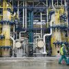 Die Welt: Россия извлекает выгоду из санкций США (Московский нефтеперерабатывающий завод | © РИА Новости, Евгений Самарин) Московский нефтепере…