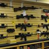 Граждане США вооружаются в предчувствии хаоса (Граждане США вооружаются в предчувствии хаоса) Граждане США вооружа…