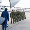 Из России с любовью (На фото: погрузка средств для борьбы с коронавирусом в самолеты ВКС России для отправки с Италию. (Ф…) На фото: погрузка ср…