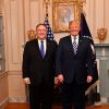 Почему США вновь завели заезженную пластинку о 'китайском вирусе'?