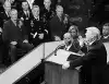 Американские генералы пошли наперекор Трампу (Руководство американских военных встало в открытую оппозицию к президенту) Руководство американ…
