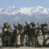 Fox News (США): американские читатели о предложенных Россией вознаграждениях талибам (Солдаты армии США на военно-воздушной базе в Афганистане | © AP Photo, Gregory Bull) Солдаты армии США на…