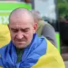 Всмотримся в эти лица - нам, что, их пожалеть?