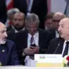 Уловка 22. Восточный вариант (Степан Пугачев. Фотобанк Росконгресс / Никол Пашинян и Ильхам Алиев на первом пленарном заседании XV…) Степан Пугачев. Фото…