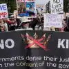 Нет королям и королевам. Почему в США вспыхнули массовые протесты (Фото / протесты в США) Фото / протесты в США
